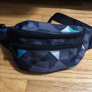 Multicolor fanny pack